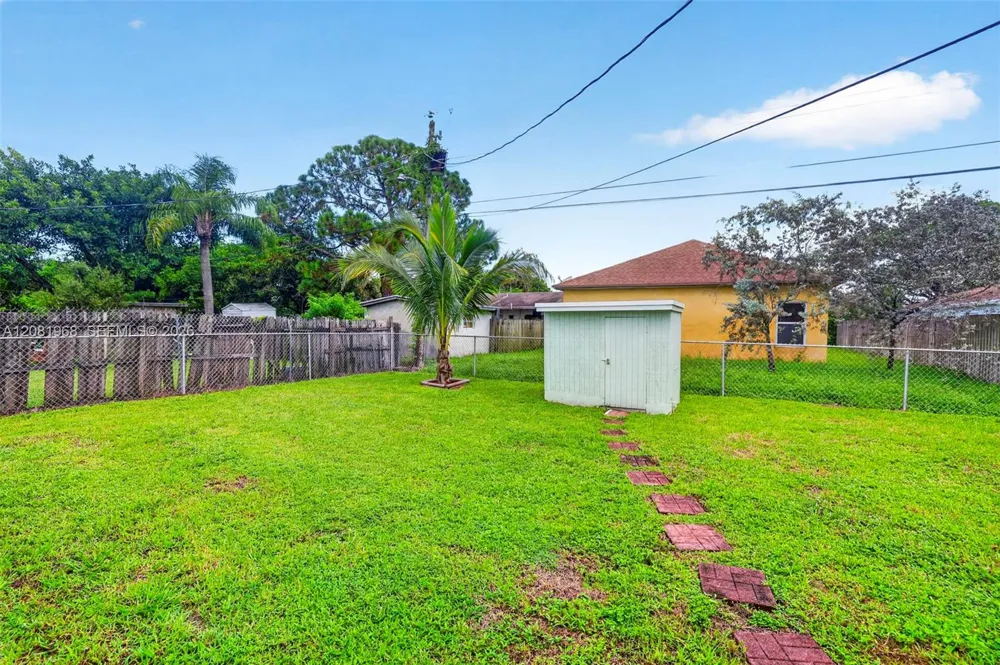2825 NW 3rd St Pompano Beach, FL 33069