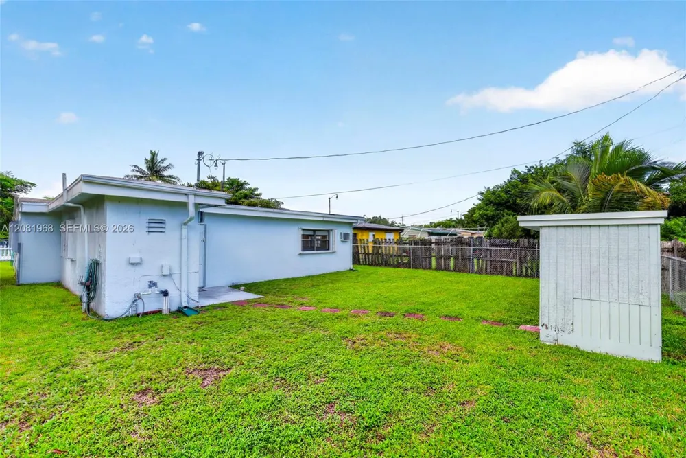 2825 NW 3rd St Pompano Beach, FL 33069
