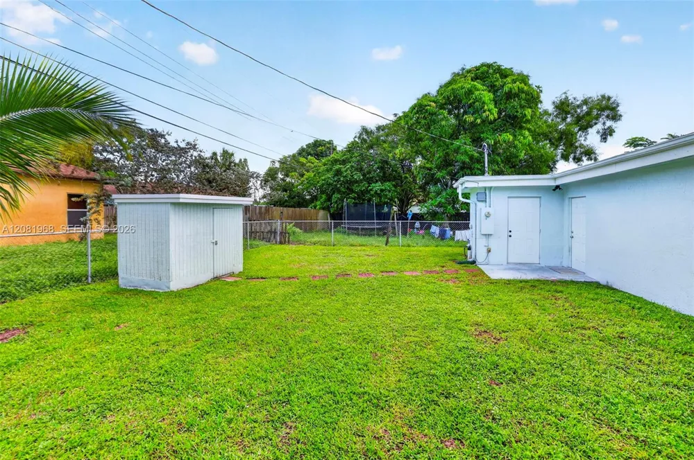 2825 NW 3rd St Pompano Beach, FL 33069