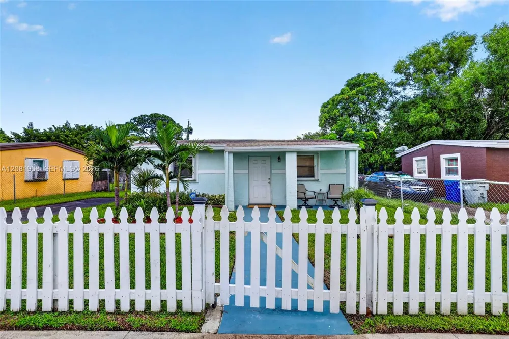 2825 NW 3rd St Pompano Beach, FL 33069