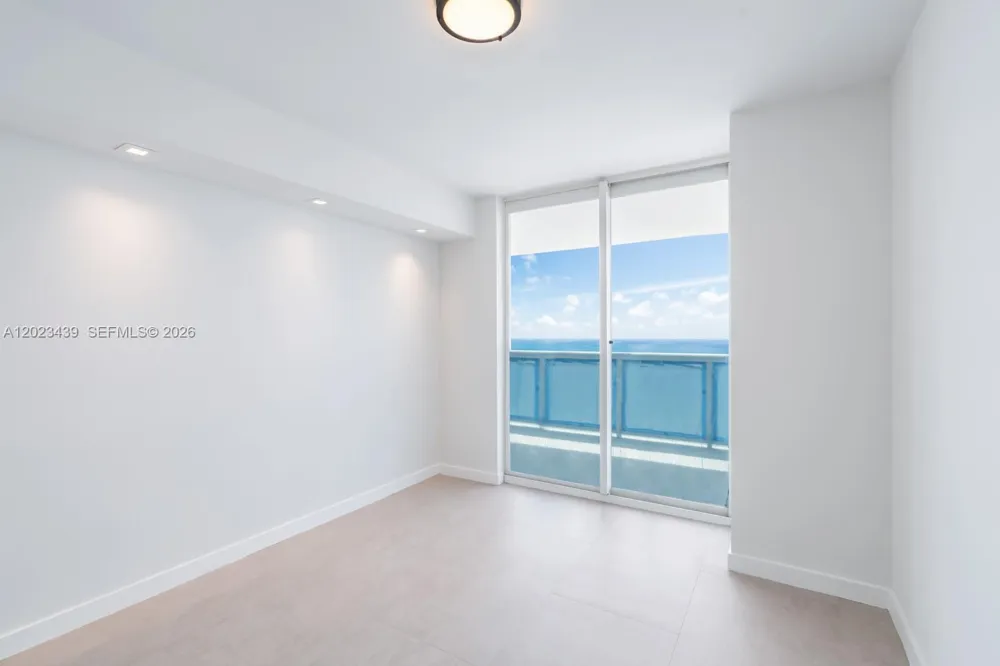 6301 Collins Ave #2502 Miami Beach, FL 33141