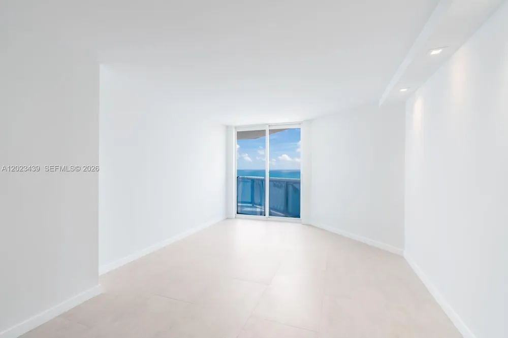 6301 Collins Ave #2502 Miami Beach, FL 33141