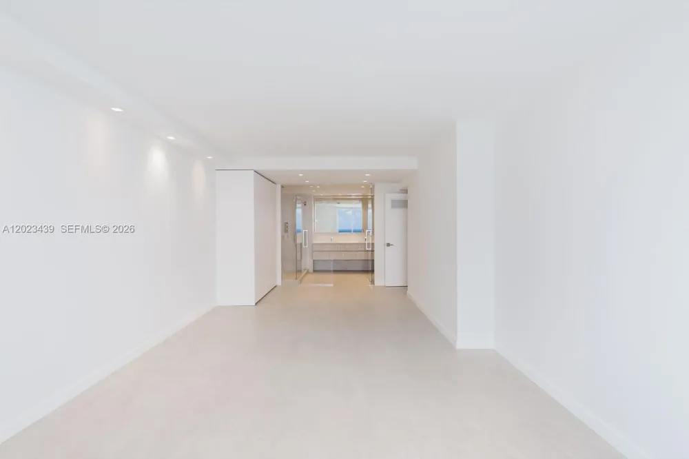 6301 Collins Ave #2502 Miami Beach, FL 33141