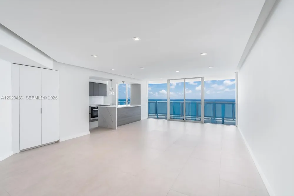 6301 Collins Ave #2502 Miami Beach, FL 33141