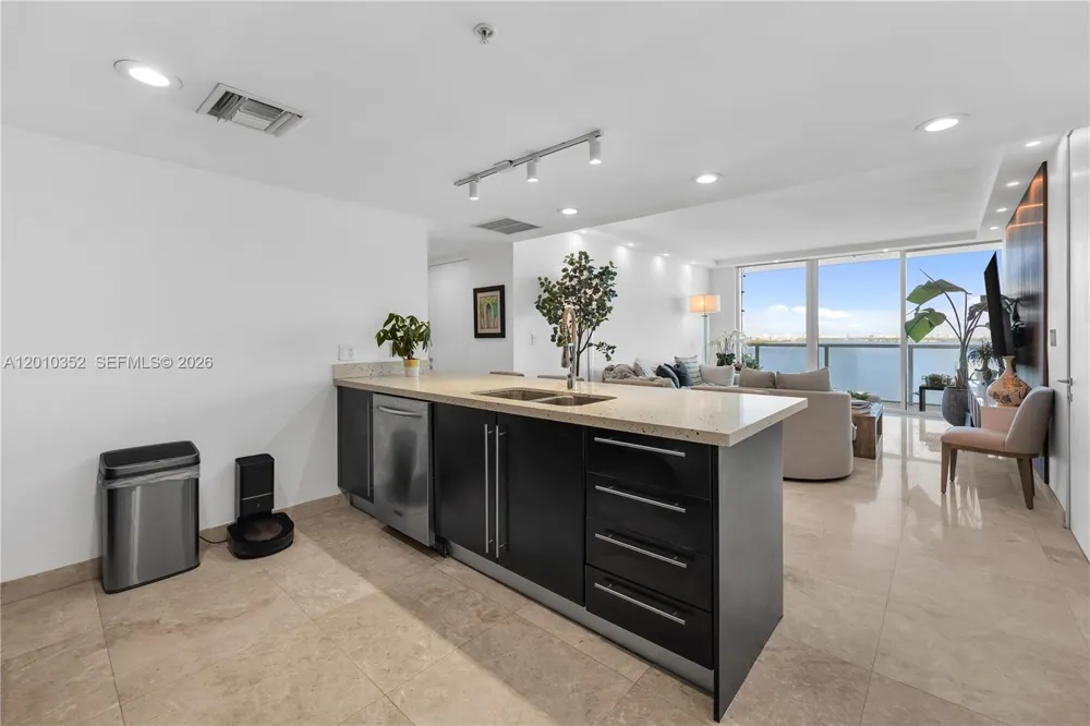 665 NE 25th St #1503 Miami, FL 33137