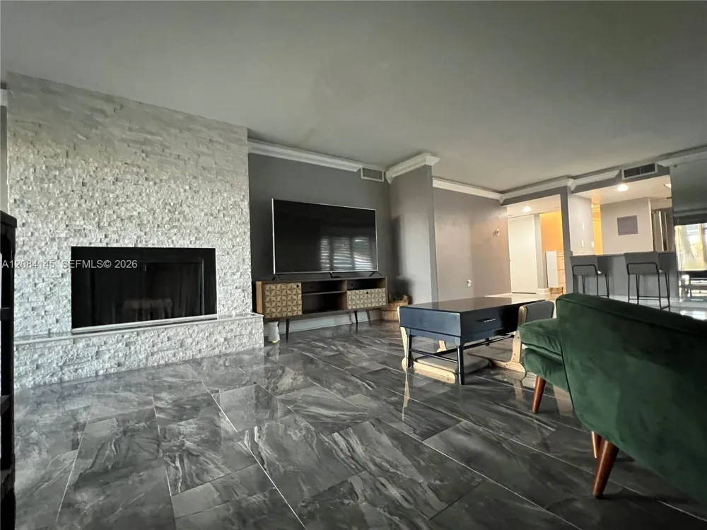 4113 Fairview Vista Pt #107 Orlando, FL 32804