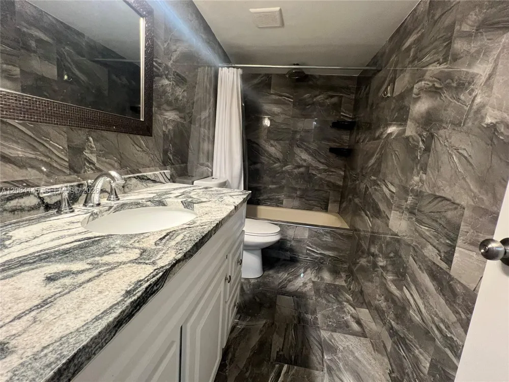 4113 Fairview Vista Pt #107 Orlando, FL 32804