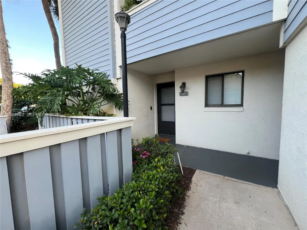 4113 Fairview Vista Pt #107 Orlando, FL 32804