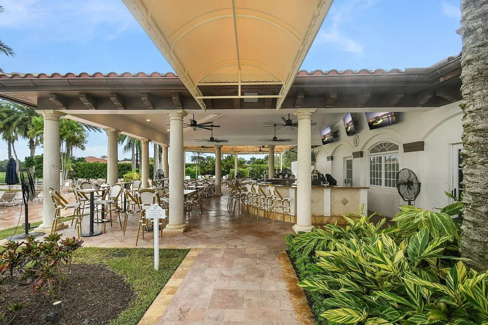 528 SE Fascino Circle SE Port St. Lucie, FL 34984