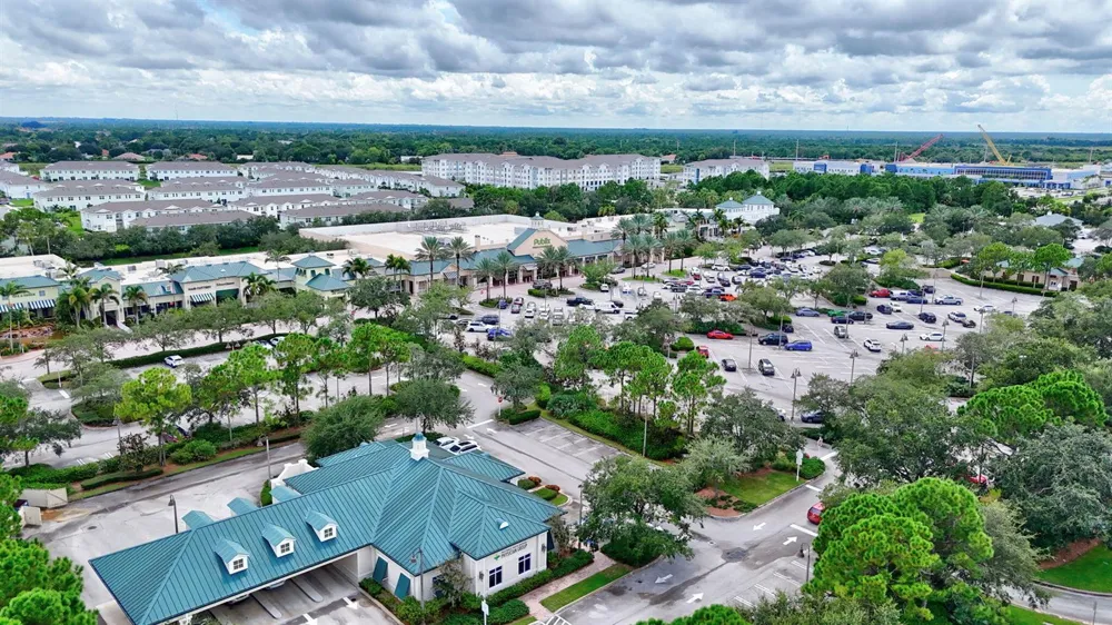 528 SE Fascino Circle SE Port St. Lucie, FL 34984