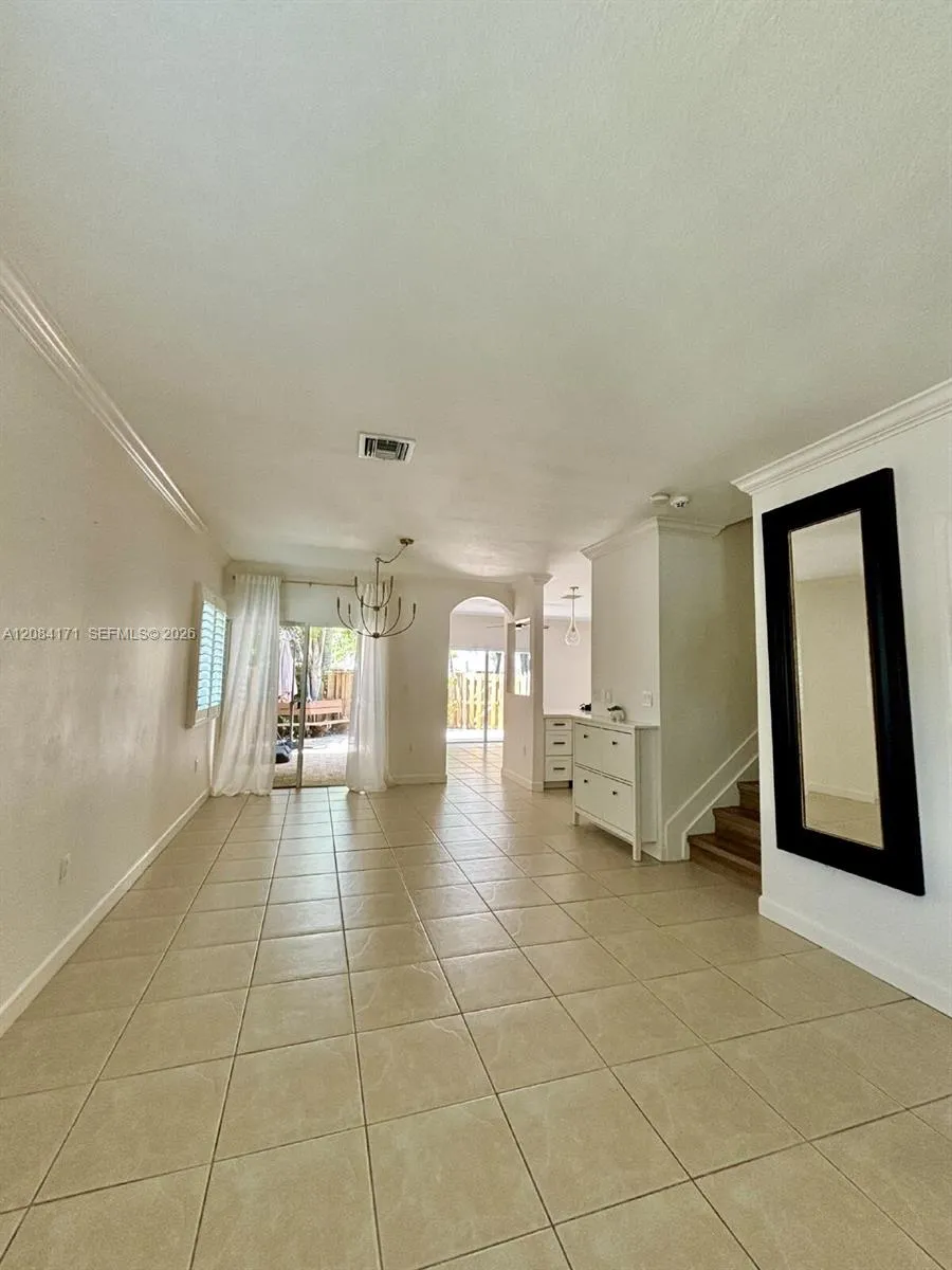 21436 SW 86th Pl Cutler Bay, FL 33189