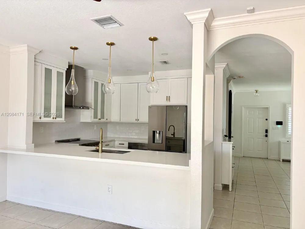 21436 SW 86th Pl Cutler Bay, FL 33189