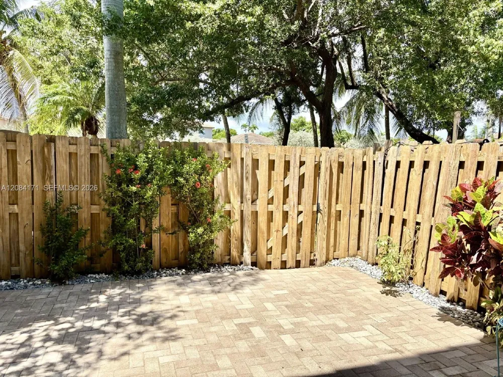 21436 SW 86th Pl Cutler Bay, FL 33189