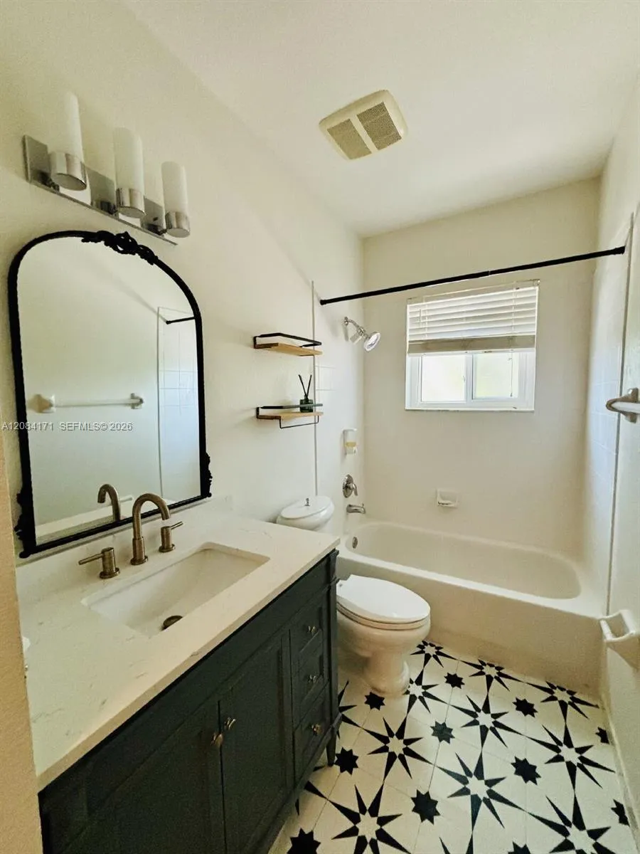 21436 SW 86th Pl Cutler Bay, FL 33189