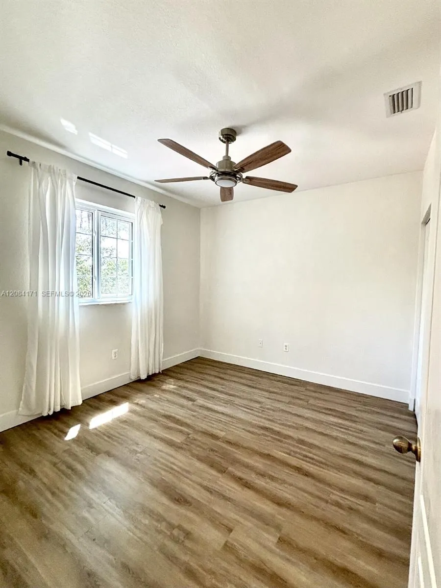 21436 SW 86th Pl Cutler Bay, FL 33189