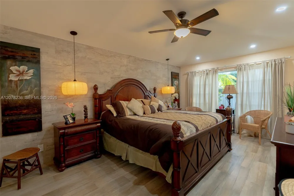 15420 SW 156th Ter Miami, FL 33187
