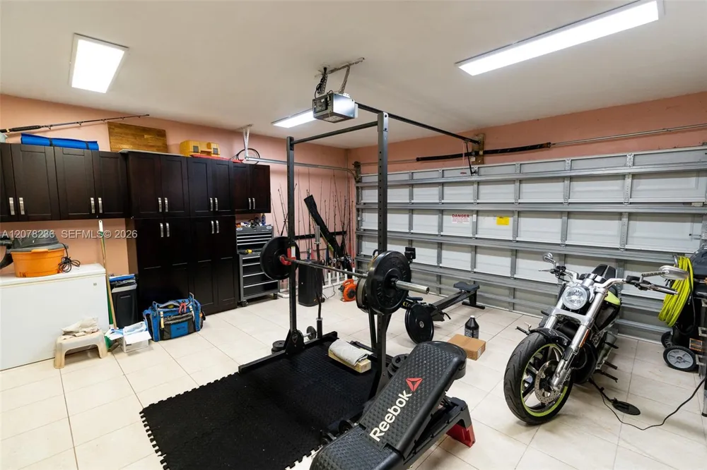 15420 SW 156th Ter Miami, FL 33187