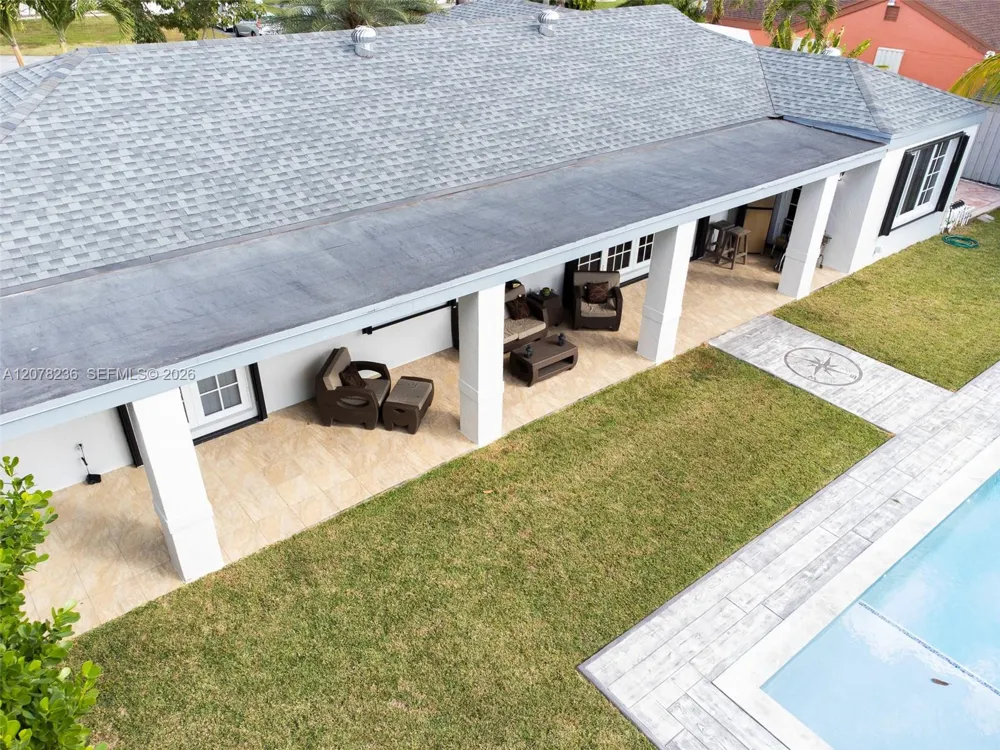 15420 SW 156th Ter Miami, FL 33187