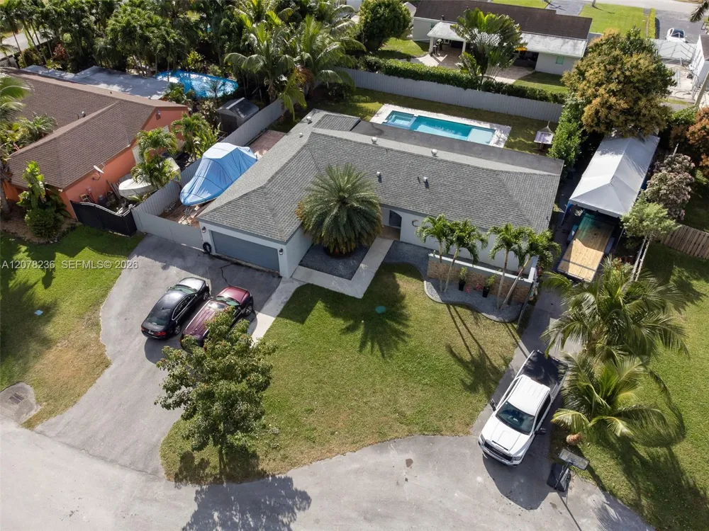 15420 SW 156th Ter Miami, FL 33187