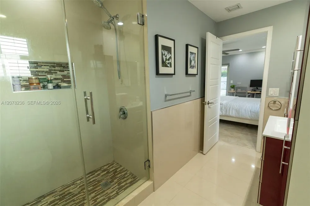 15420 SW 156th Ter Miami, FL 33187