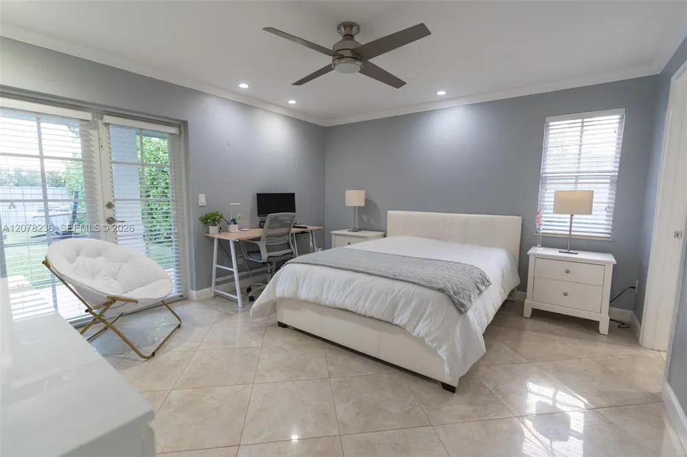 15420 SW 156th Ter Miami, FL 33187