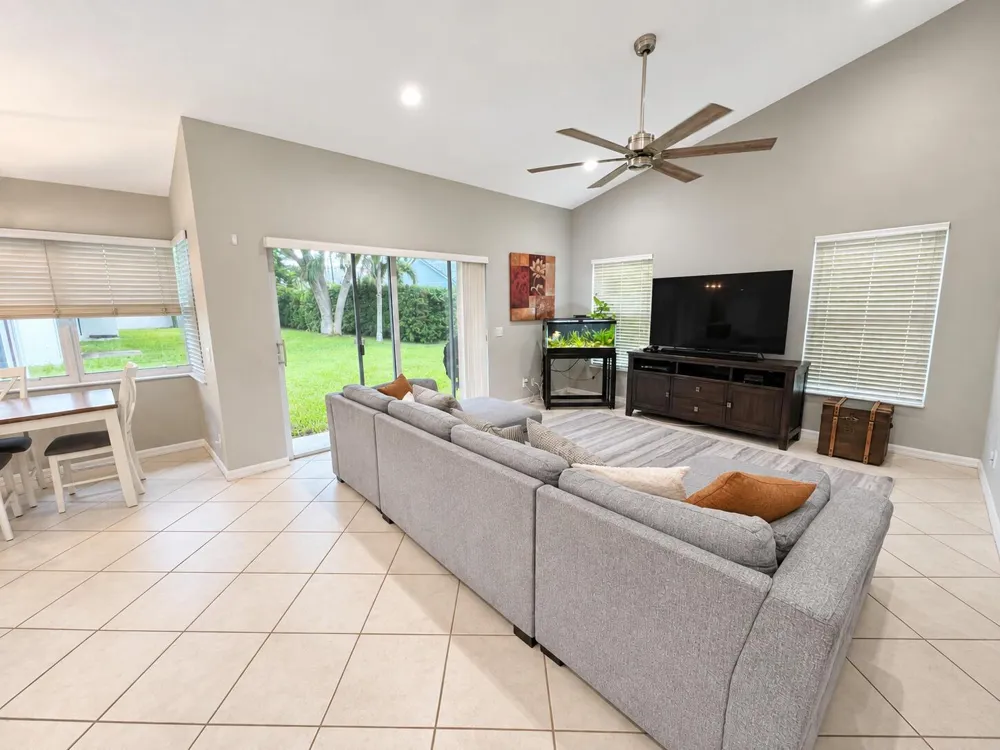 2783 E ABIACA CIRCLE Davie, FL 33328