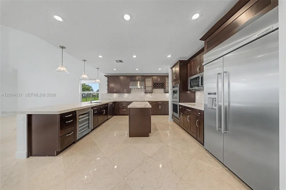 11406 Canyon Maple Blvd Davie, FL 33330