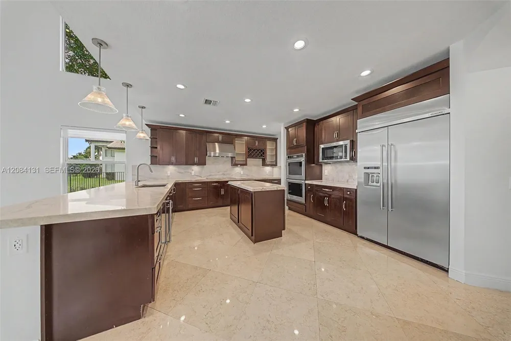 11406 Canyon Maple Blvd Davie, FL 33330
