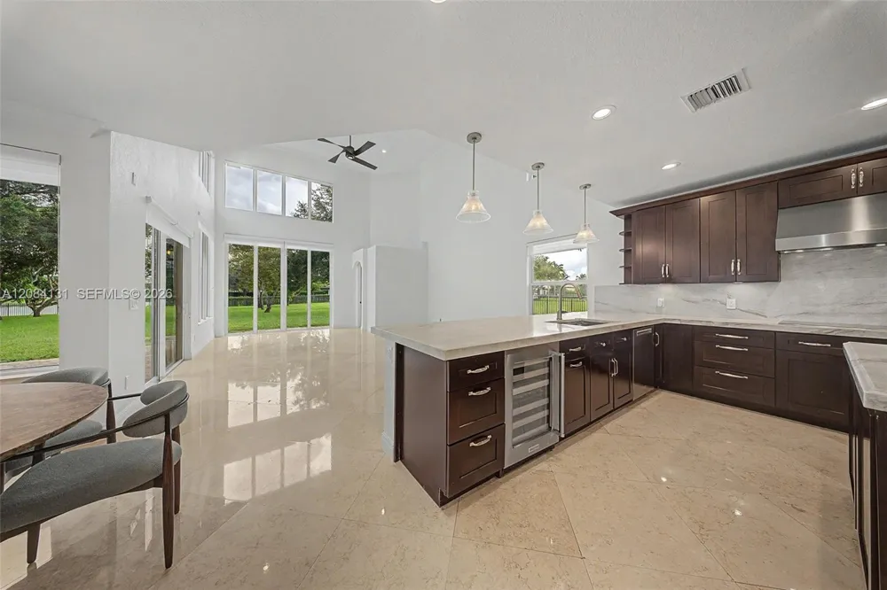 11406 Canyon Maple Blvd Davie, FL 33330