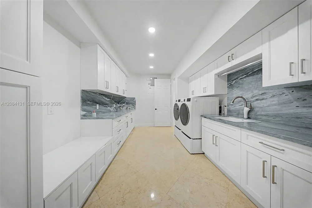 11406 Canyon Maple Blvd Davie, FL 33330