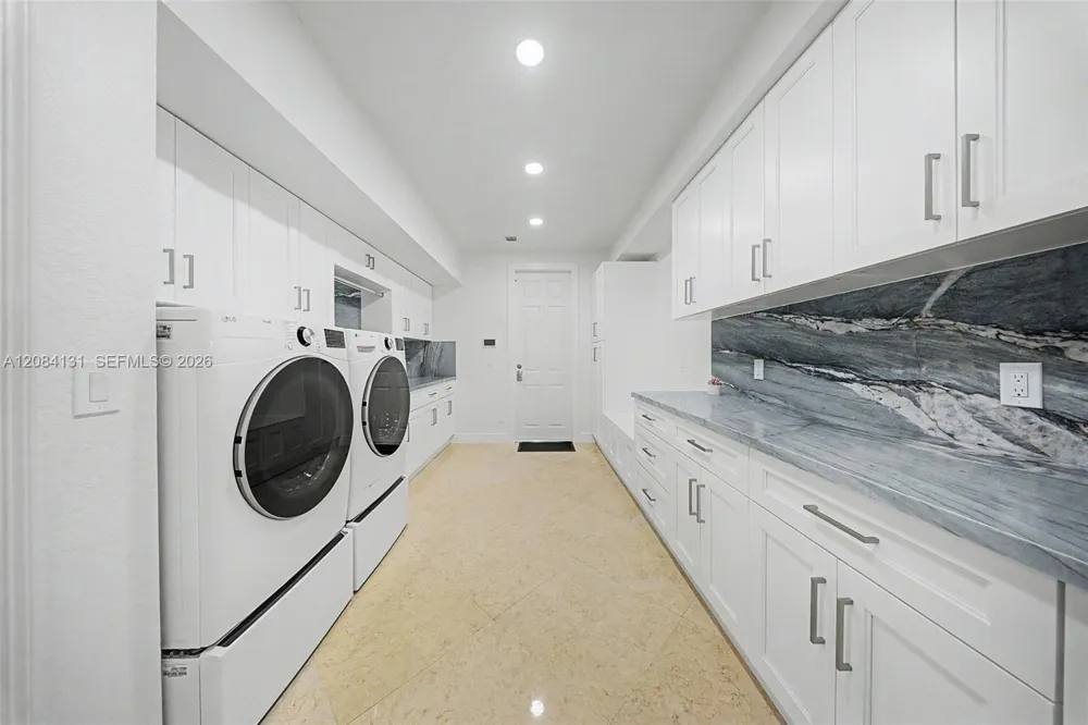 11406 Canyon Maple Blvd Davie, FL 33330