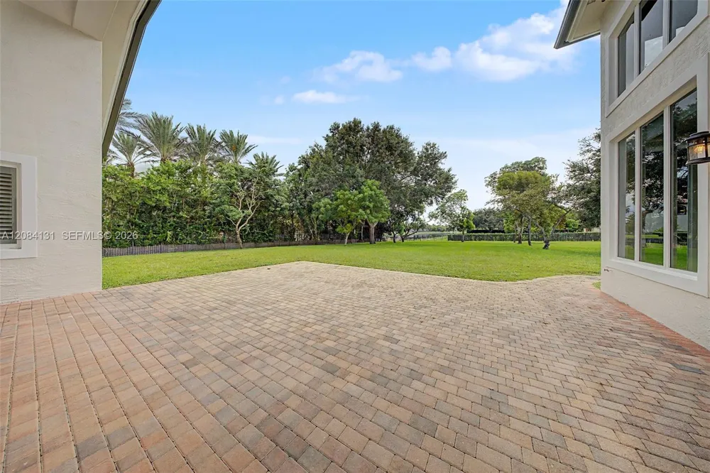 11406 Canyon Maple Blvd Davie, FL 33330