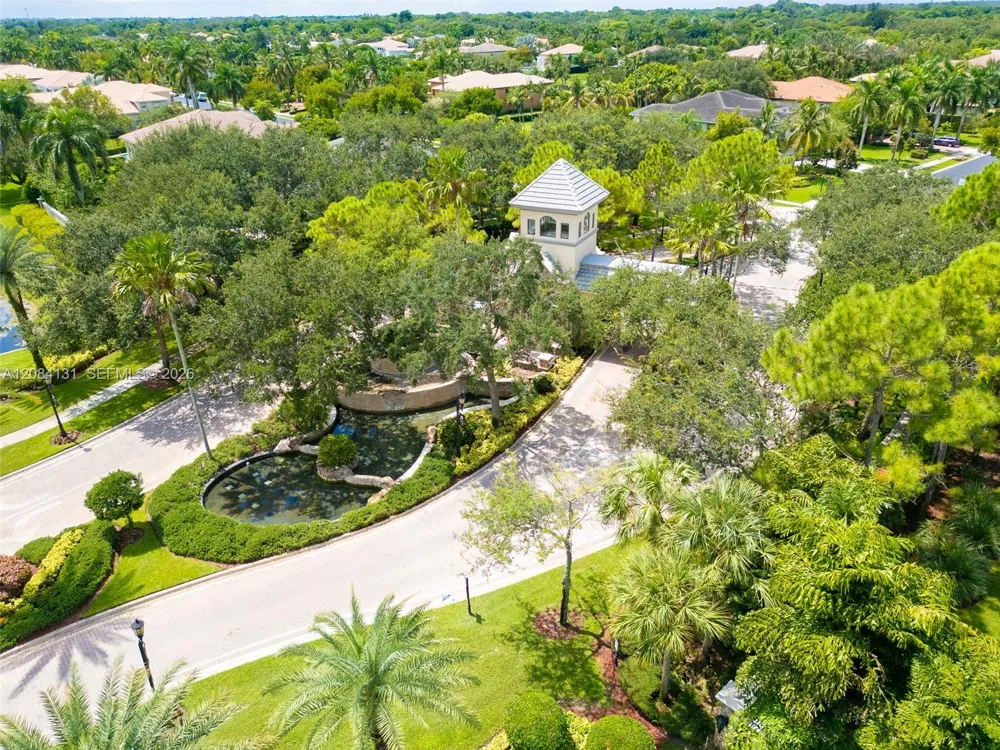 11406 Canyon Maple Blvd Davie, FL 33330