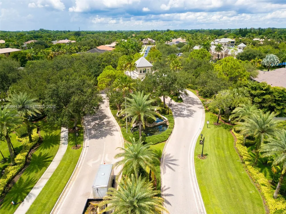 11406 Canyon Maple Blvd Davie, FL 33330