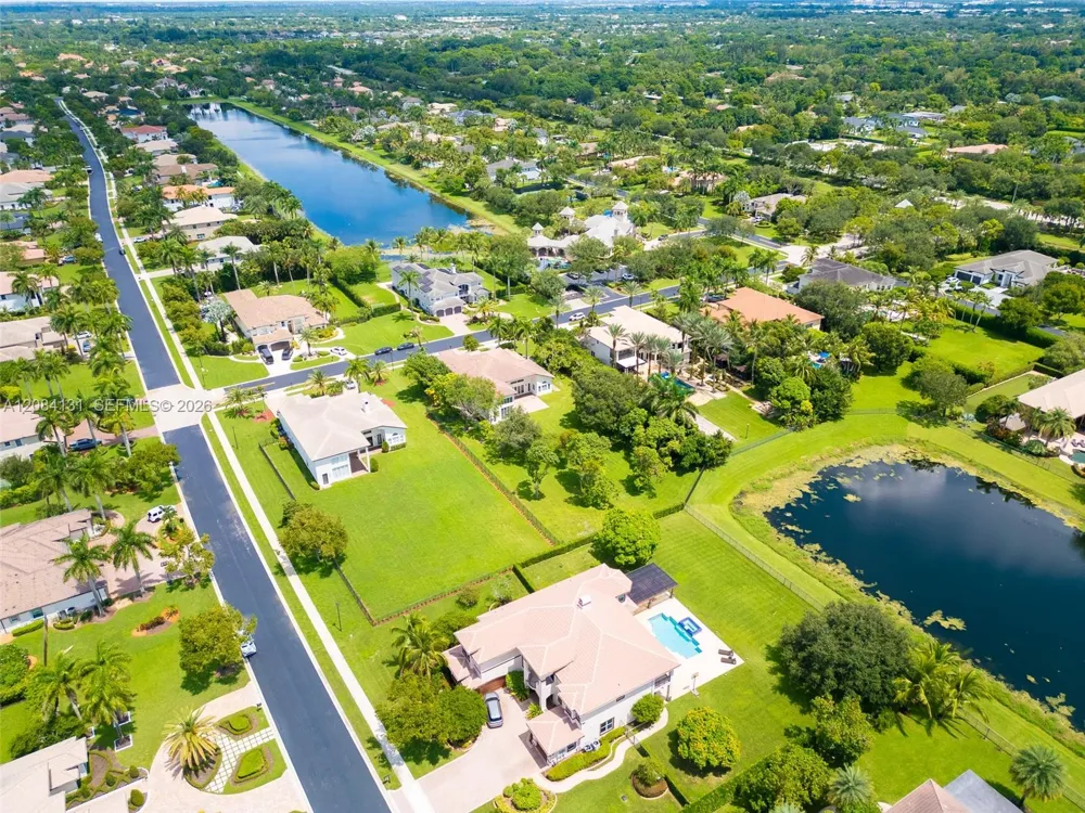 11406 Canyon Maple Blvd Davie, FL 33330