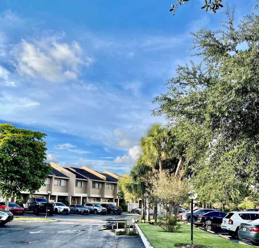 3555 NW 91st Lane Sunrise, FL 33351