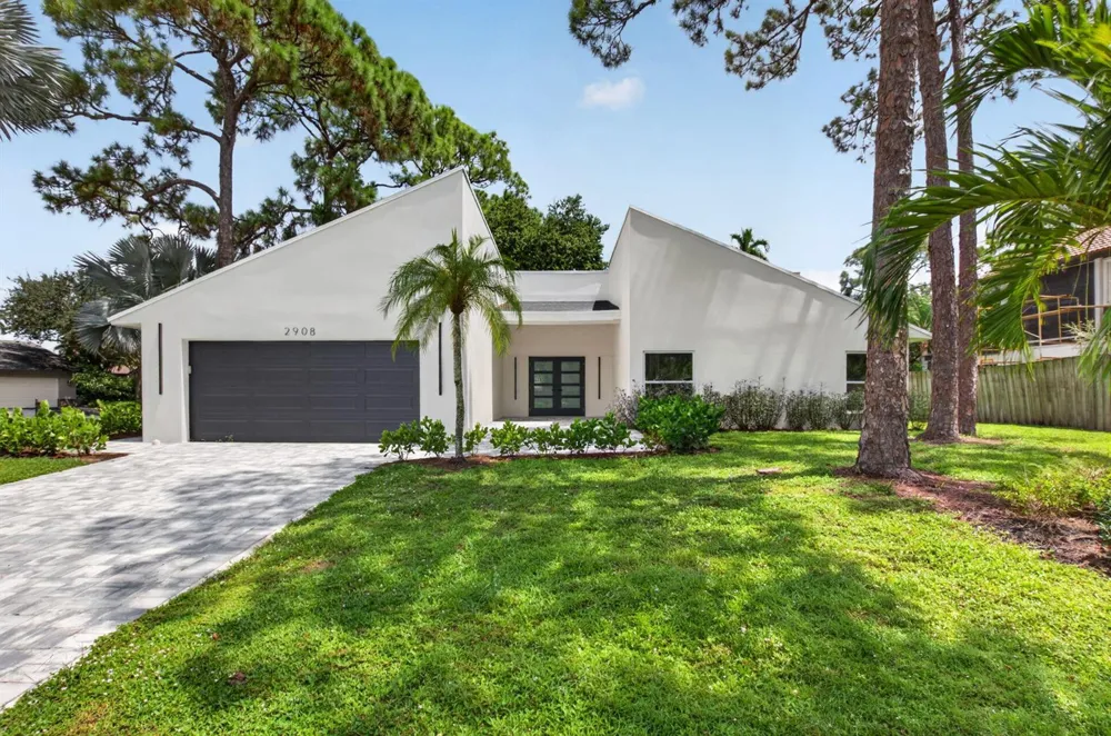 2908 NW 24th Way Boca Raton, FL 33431