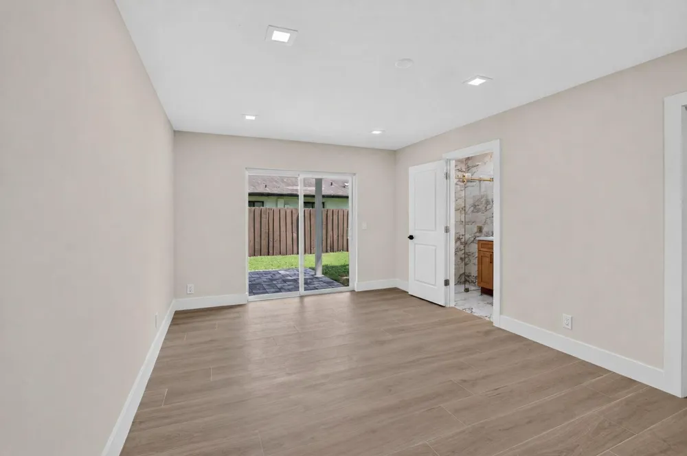2908 NW 24th Way Boca Raton, FL 33431
