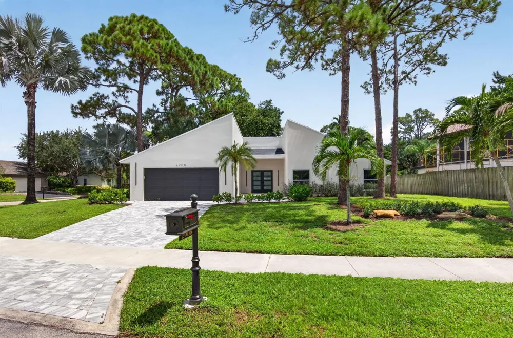 2908 NW 24th Way Boca Raton, FL 33431