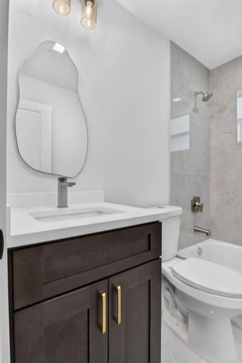 2908 NW 24th Way Boca Raton, FL 33431