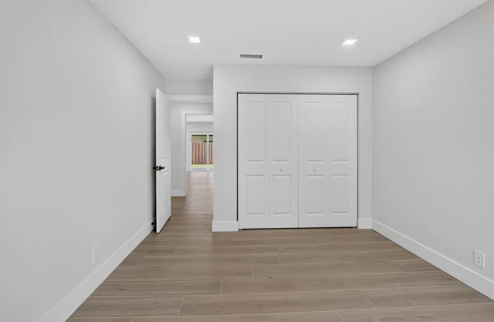 2908 NW 24th Way Boca Raton, FL 33431