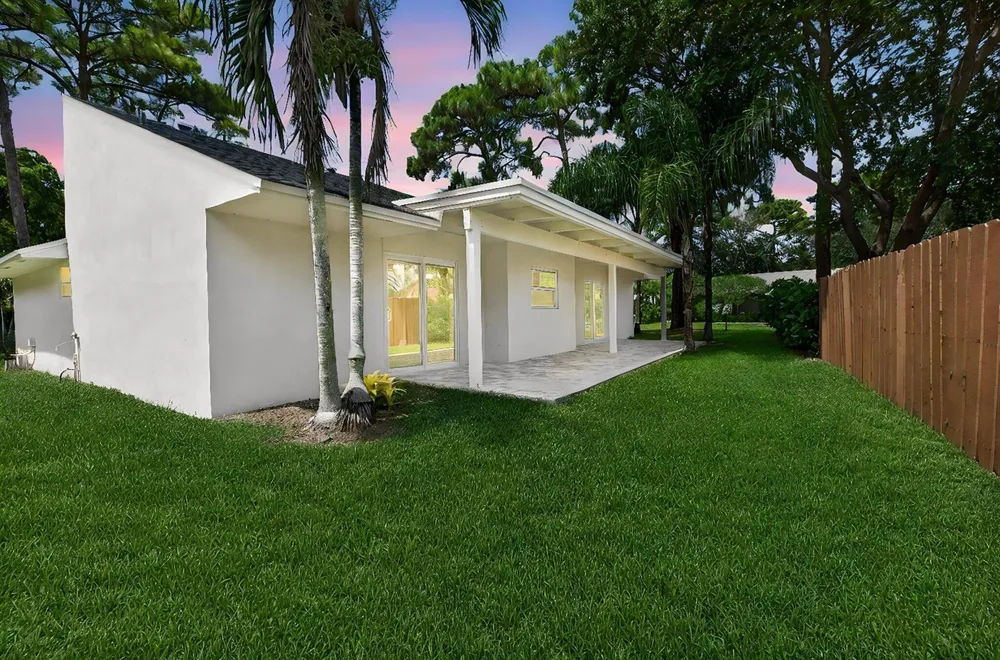 2908 NW 24th Way Boca Raton, FL 33431
