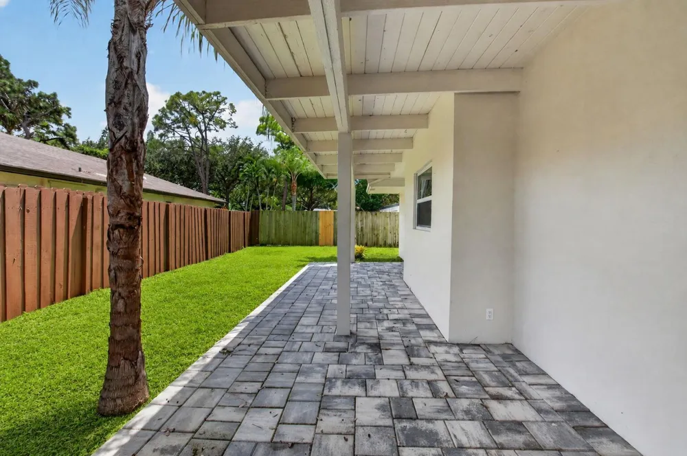 2908 NW 24th Way Boca Raton, FL 33431