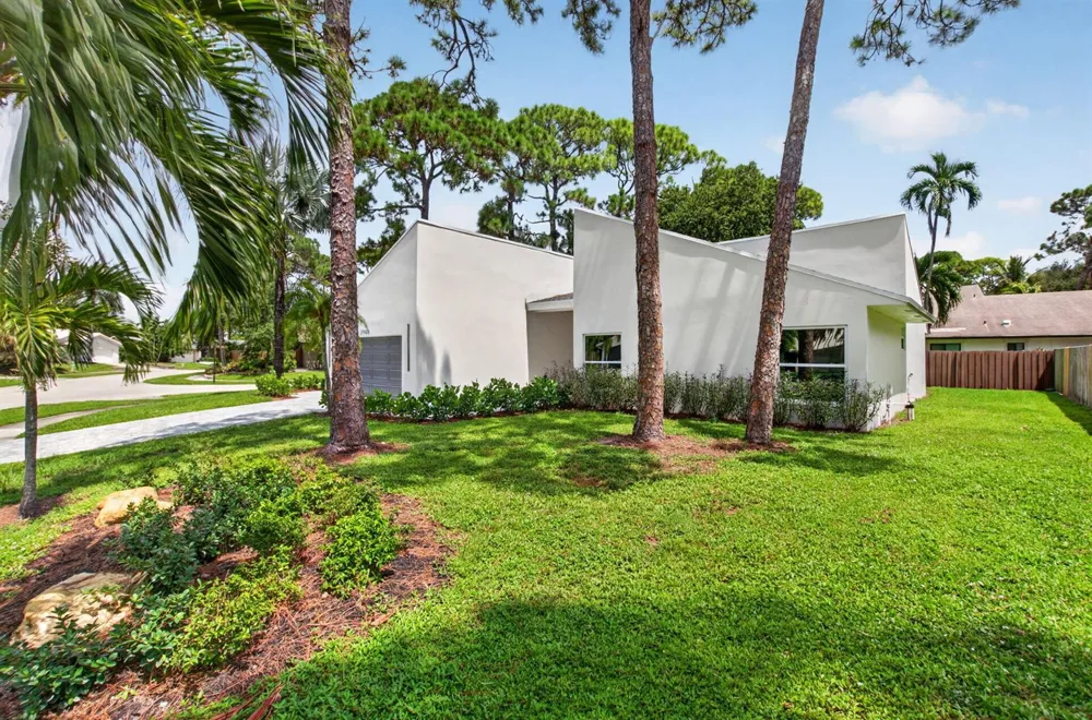 2908 NW 24th Way Boca Raton, FL 33431