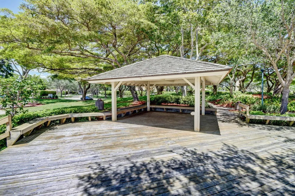 2908 NW 24th Way Boca Raton, FL 33431