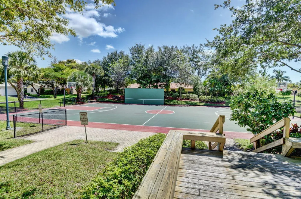 2908 NW 24th Way Boca Raton, FL 33431