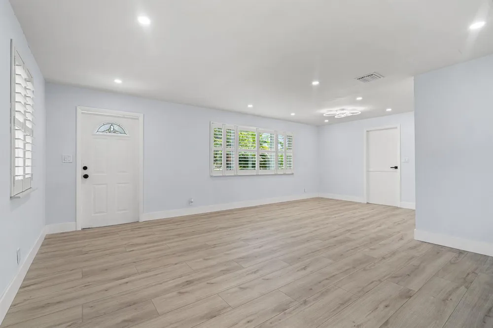 160 NE 60TH STREET Oakland Park, FL 33334