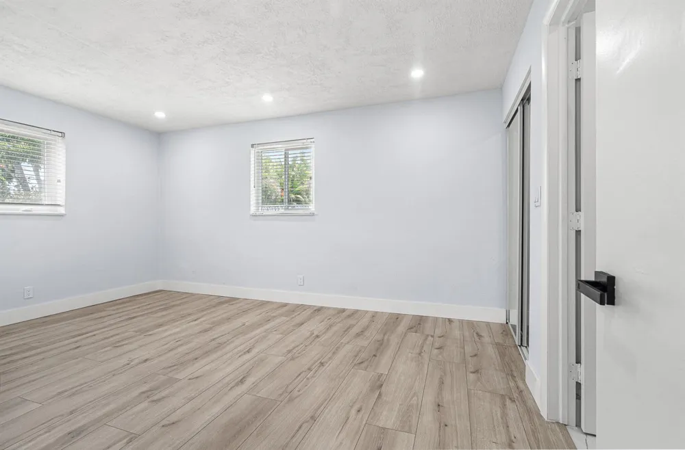 160 NE 60TH STREET Oakland Park, FL 33334