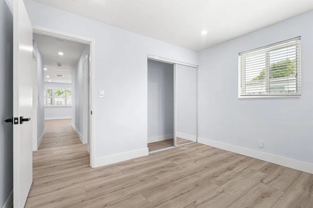 160 NE 60TH STREET Oakland Park, FL 33334