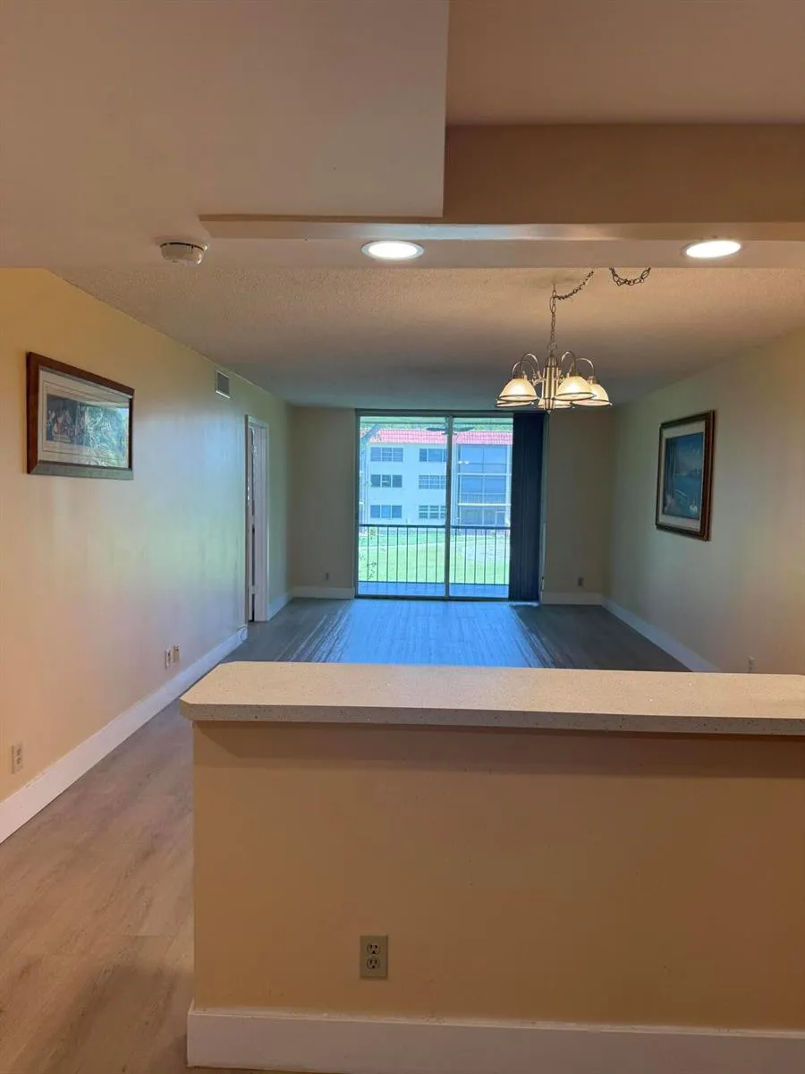 830 S HOLLYBROOK DRIVE #204 Pembroke Pines, FL 33025